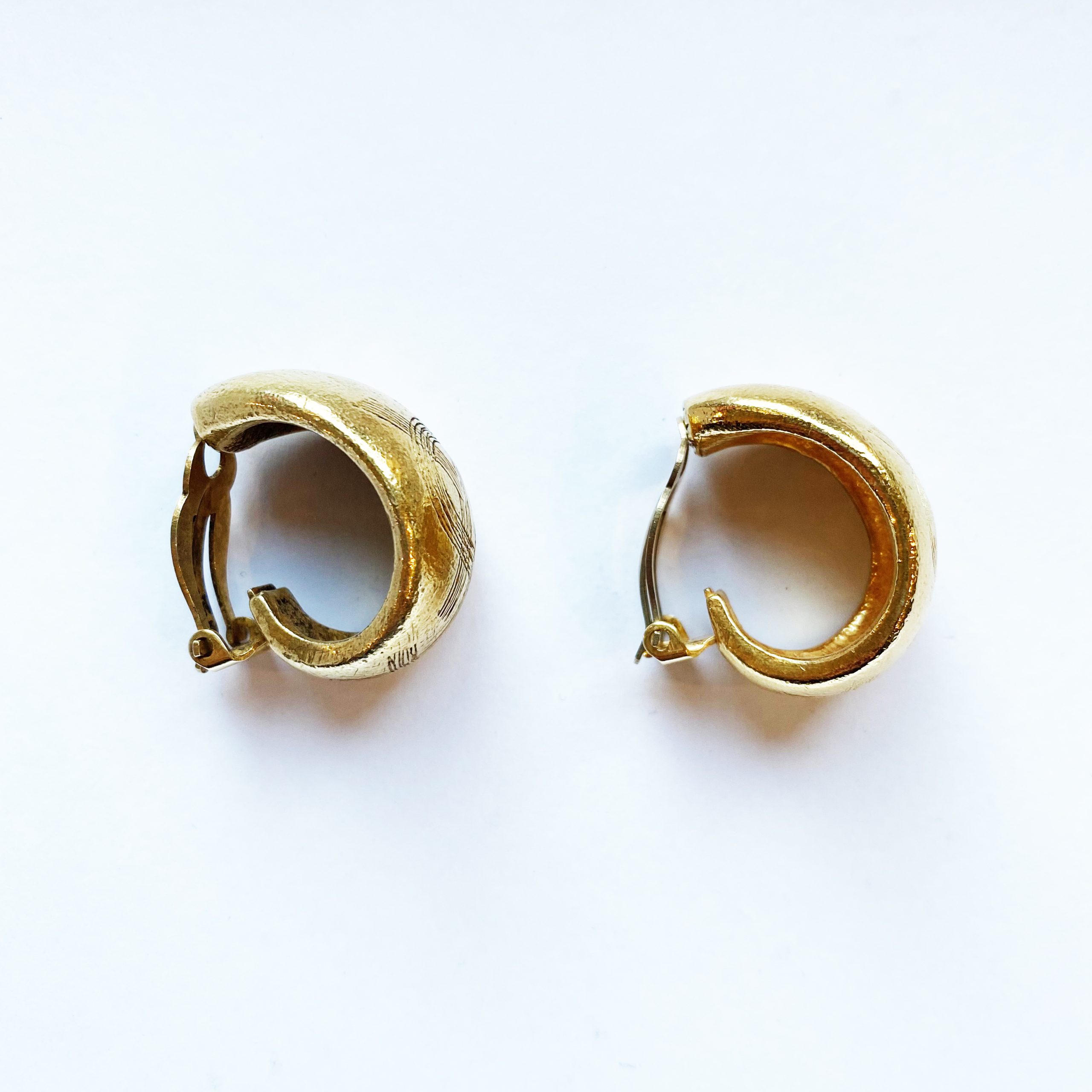 Boucles d'Oreille YSL Haricot – Image 2