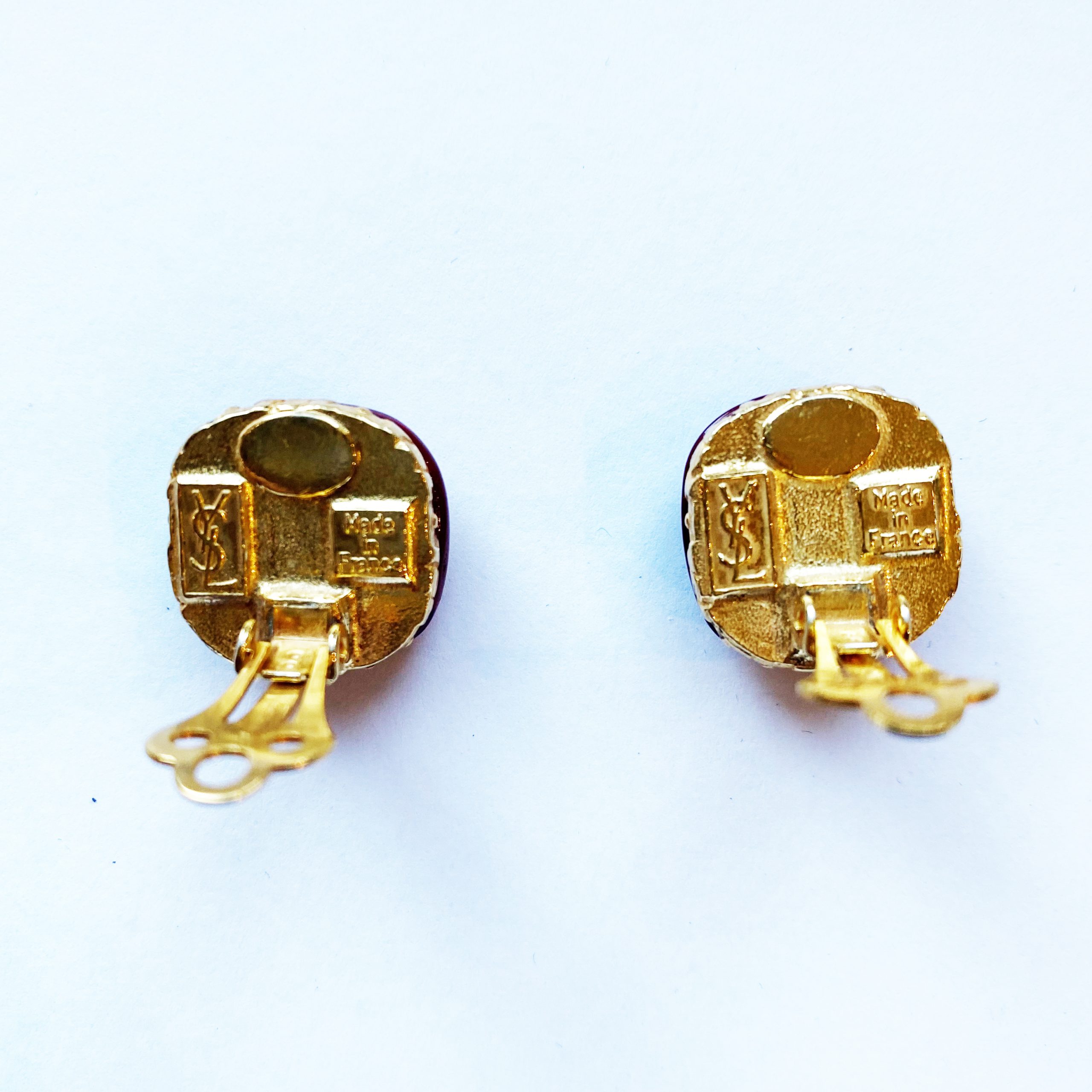 Boucles d'Oreille YSL Résine Ambre – Image 2